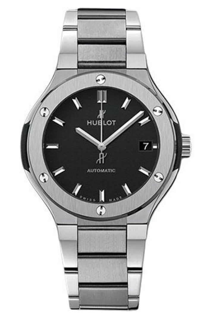 Hublot Classic Fusion Titanium Bracelet 38mm Matte black dial Satin-finished and polished titanium bracelet reference 568.NX.1170.NX