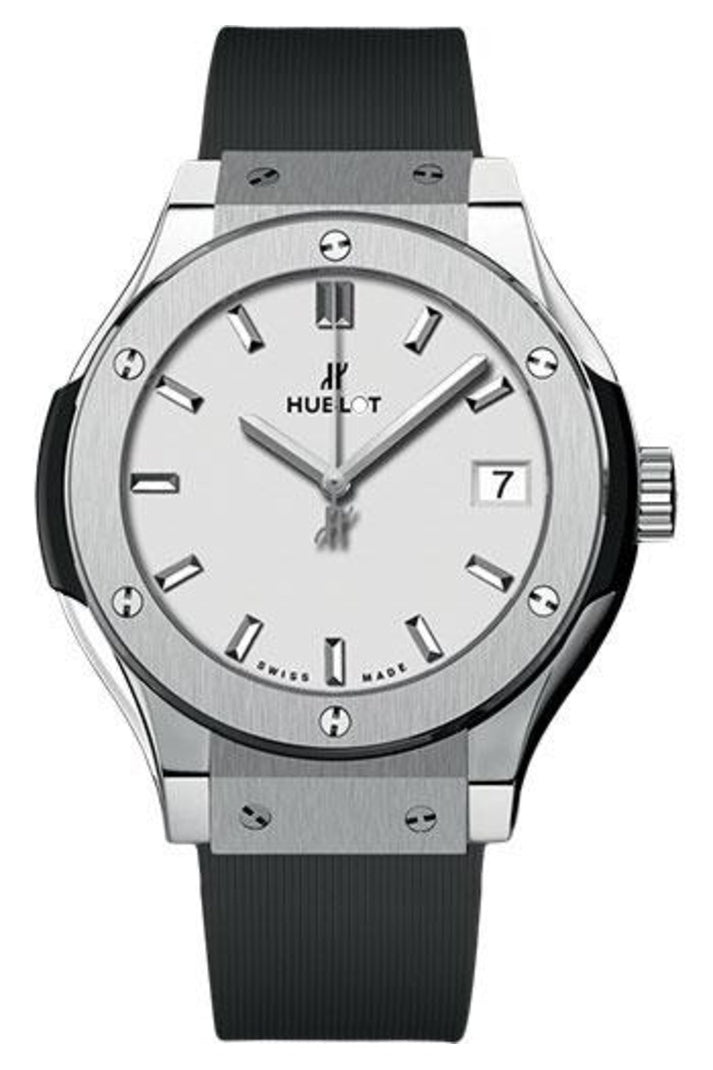 Hublot Classic Fusion Titanium Opaline 33mm, Silver opaline dial, Black lined rubber, reference 581.NX.2611.RX