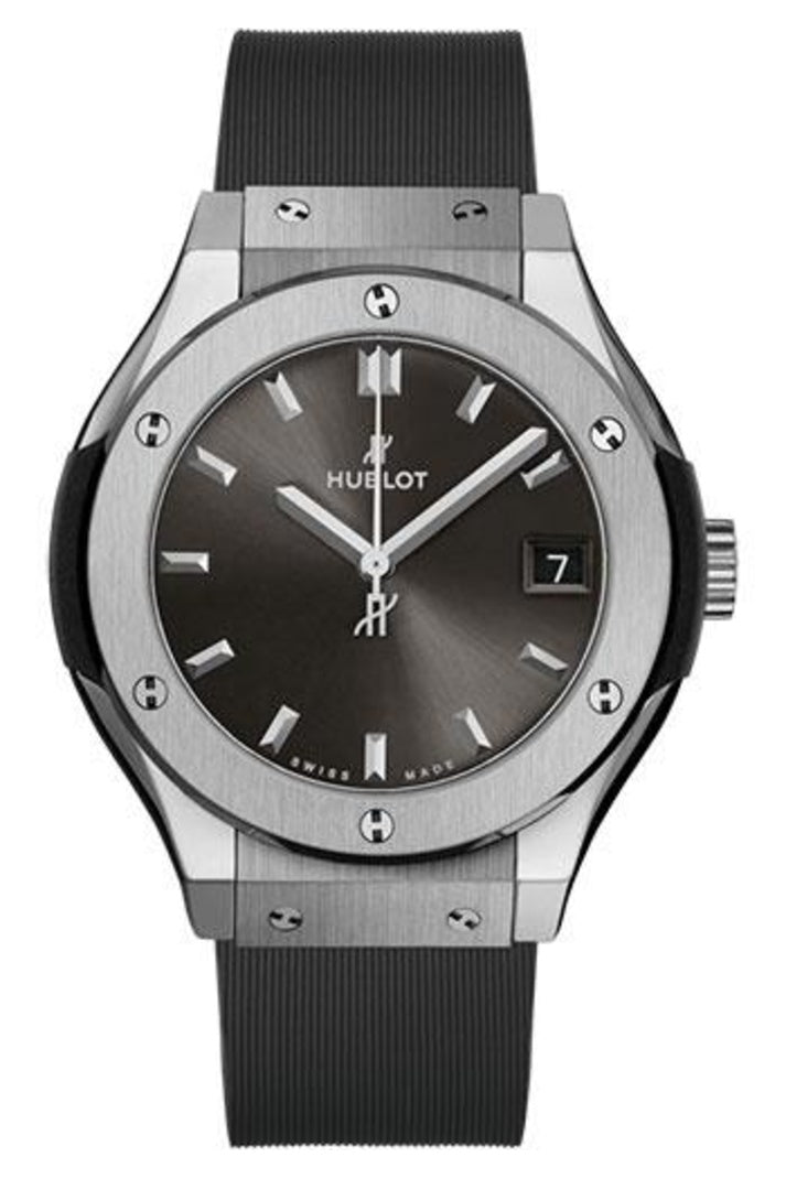 Hublot Classic Fusion Racing Grey Titanium 33mm Grey sunray dial, reference 581.NX.7071.RX