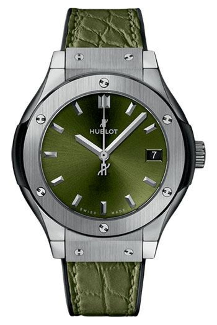 Hublot Classic Fusion Titanium Green 33mm Green sunray dial Black rubber and green alligator leather, reference 581.NX.8970.LR
