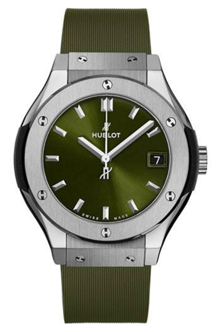 Hublot Classic Fusion Titanium Green 33mm Green sunray dial Green lined rubber reference 581.NX.8970.RX