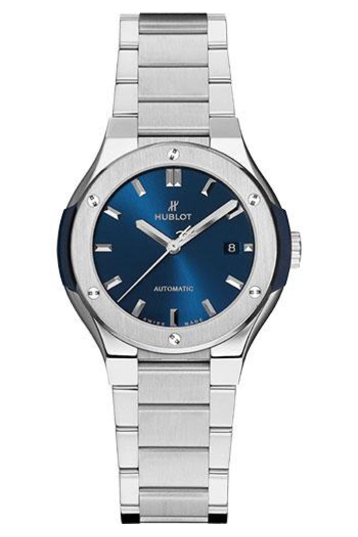 Hublot Classic Fusion Titanium Blue Bracelet 33mm Blue sunray dial, reference 585.NX.7170.NX