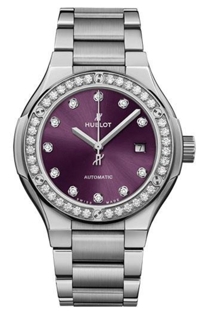Hublot Classic Fusion Purple Diamond 33mm Purple sunray with 11 diamond hour markers dial Titanium bracelet reference 585.NX.897V.NX.1204